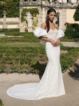 Adrianna Papell Jamison #0 default thumbnail