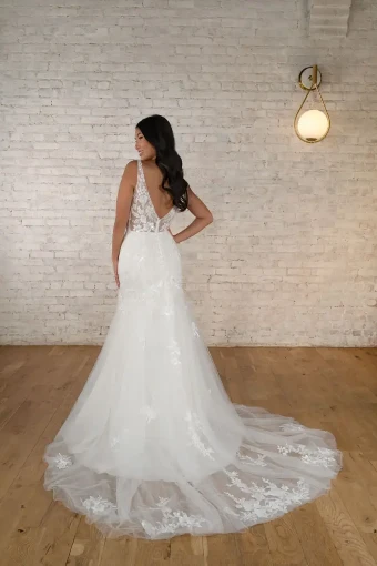 Stella York Natasha (C) #1 (IV-PL) Ivory Gown w Porcelain Tulle Plunge thumbnail